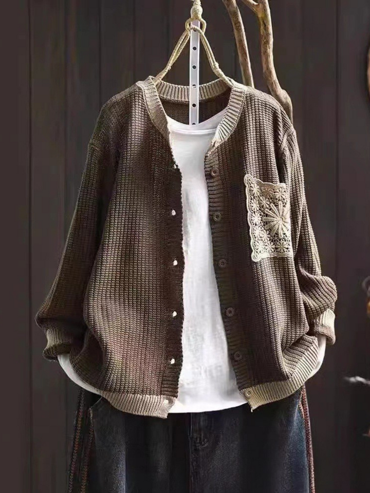 Aveline | Cardigan met verfijnd detail en knoopsluiting