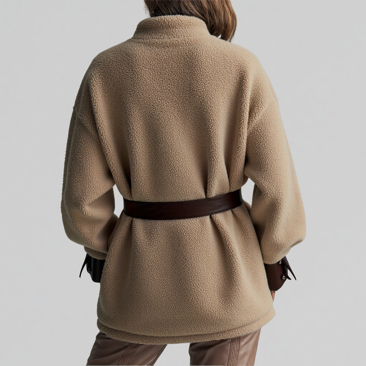 Bridget | Zachte teddy jas met ceintuur