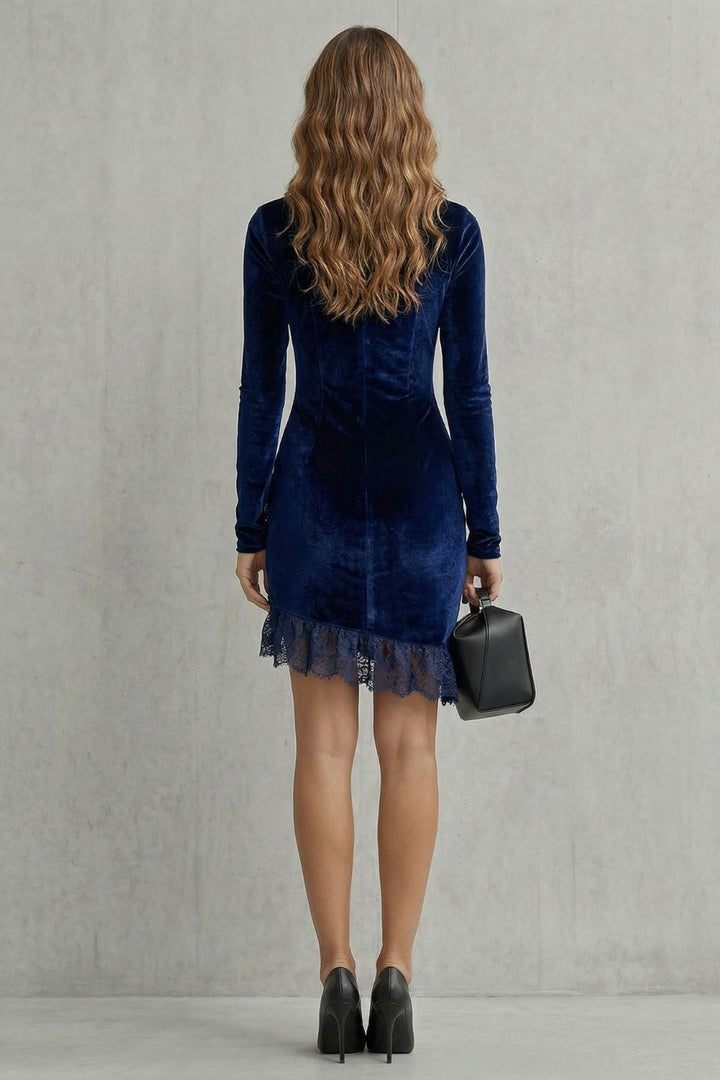 Marzéra – Gerimpelde Kantafwerking – Fluwelen Bodycon Jurk