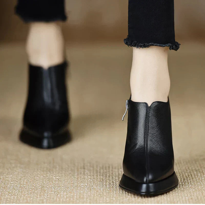 Carina - Elegante Hakken